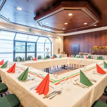 فندق Hotel Bitburg