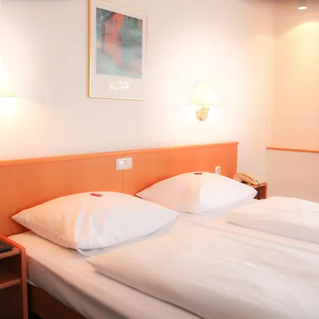 فندق Hotel Bitburg 3*