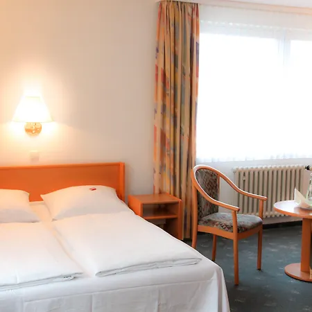 فندق Hotel Bitburg